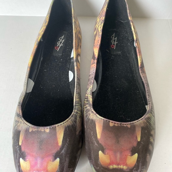 NWOT IRON FIST DON’T PUSSY FOOT FLATS - Picture 2 of 4